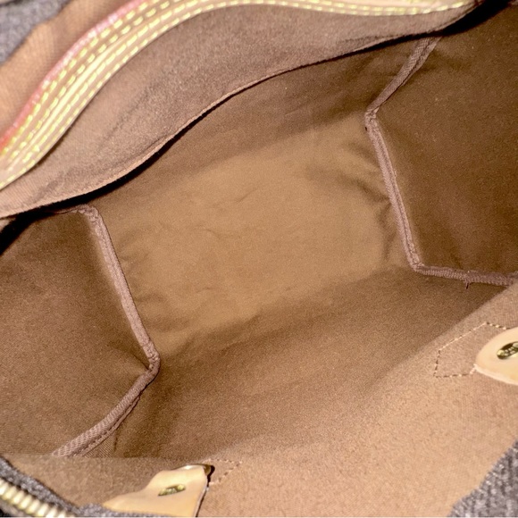 Louis Vuitton Speedy 30 Monogram Canvas Satchel Bag - Picture 13 of 16